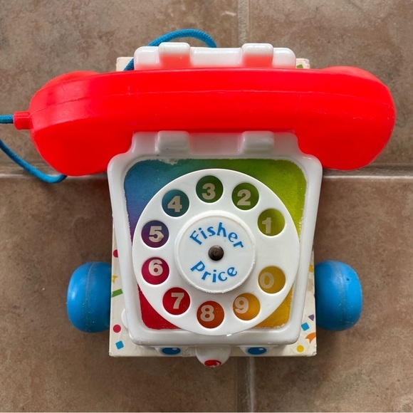 Vintage Fisher Price Chatter Rotary Phone with Moving Parts - Picture 11 of 12